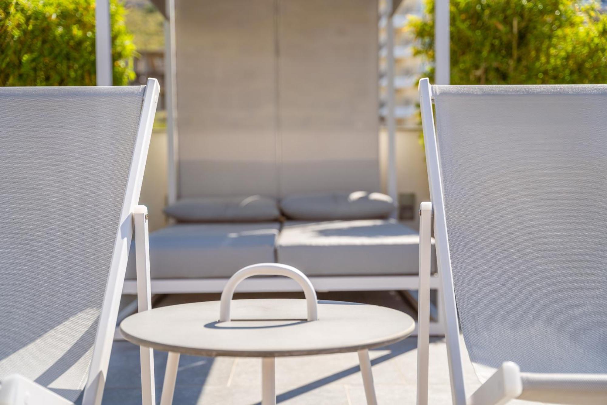 Glow Boutique Hotel & Suites Sarande Exterior photo