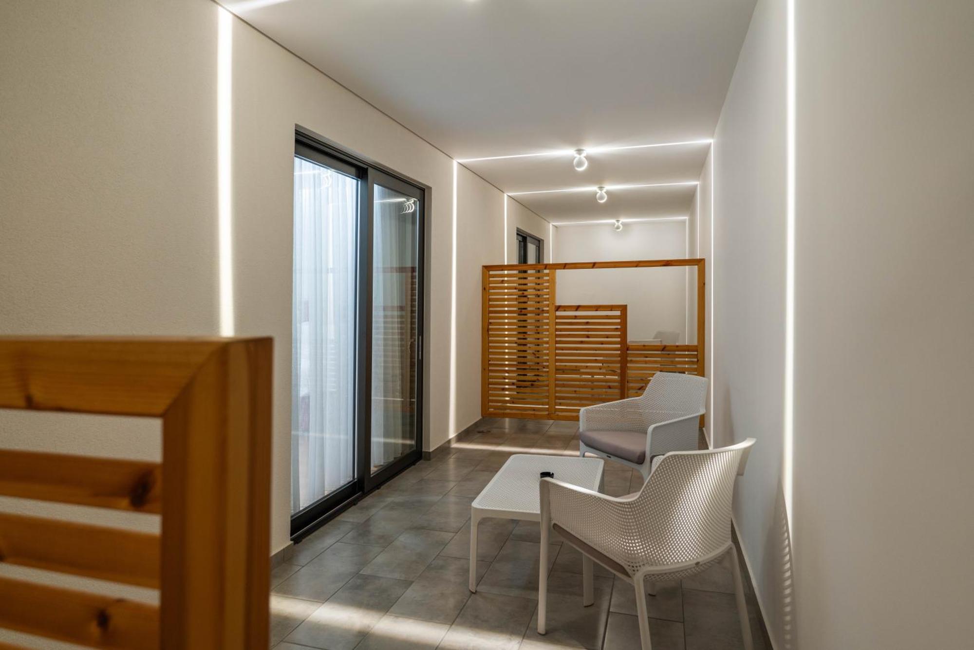 Glow Boutique Hotel & Suites Sarande Room photo