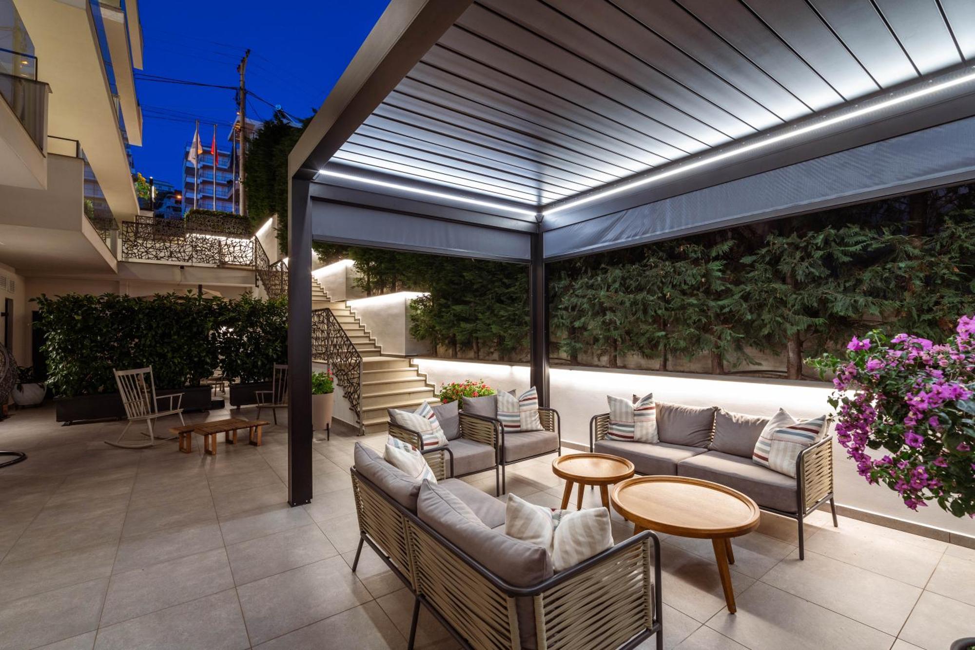 Glow Boutique Hotel & Suites Sarande Exterior photo