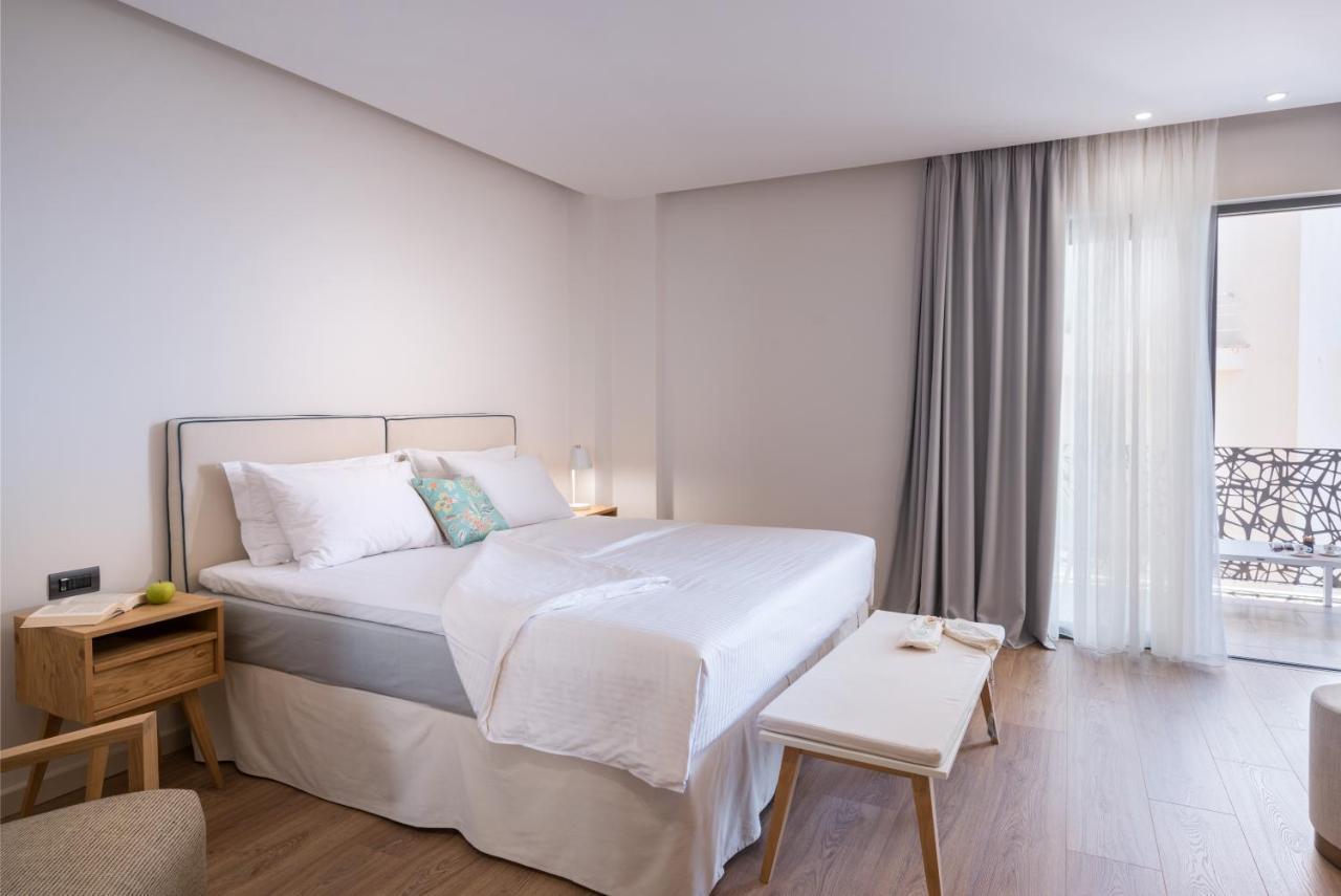 Glow Boutique Hotel & Suites Sarande Exterior photo