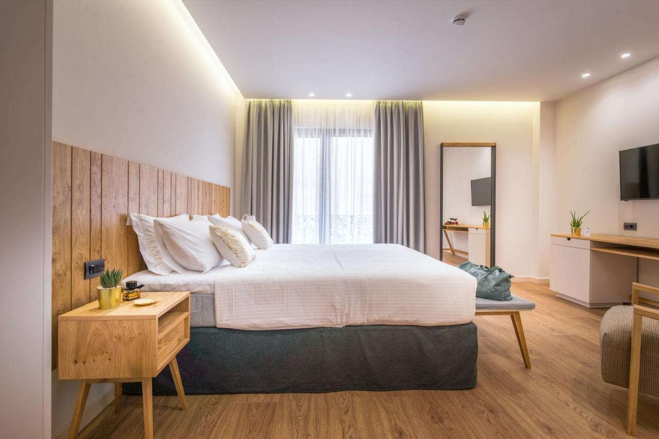 Glow Boutique Hotel & Suites Sarande Exterior photo
