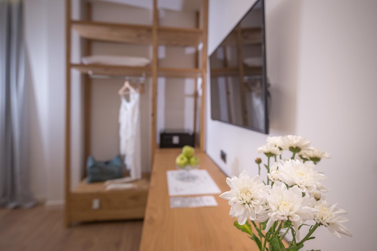 Glow Boutique Hotel & Suites Sarande Exterior photo