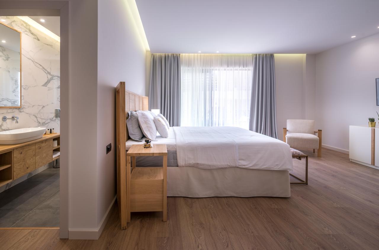 Glow Boutique Hotel & Suites Sarande Exterior photo